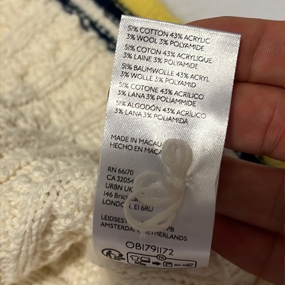 NWTS CABLE KNIT SWEATER VEST (XL) - Picture 11 of 12